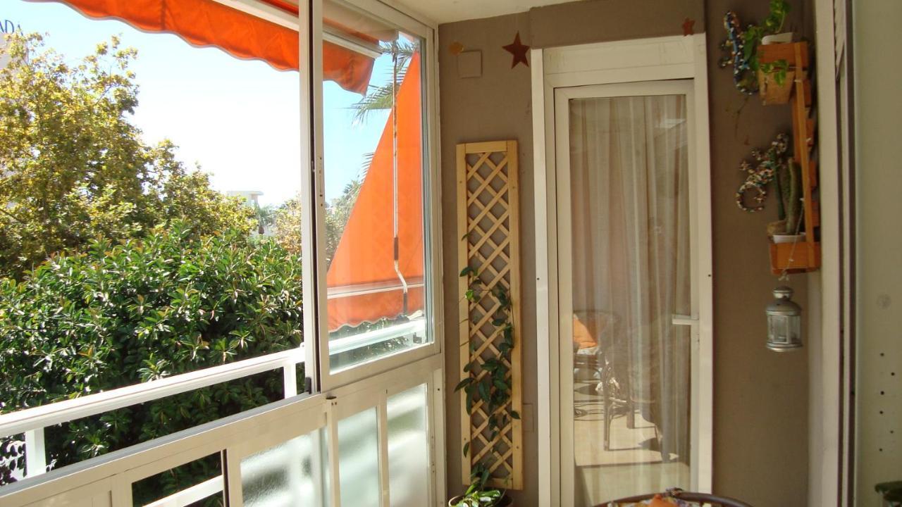 Apartamento La Carihuela - Urb. Eurosol Leilighet Torremolinos Eksteriør bilde