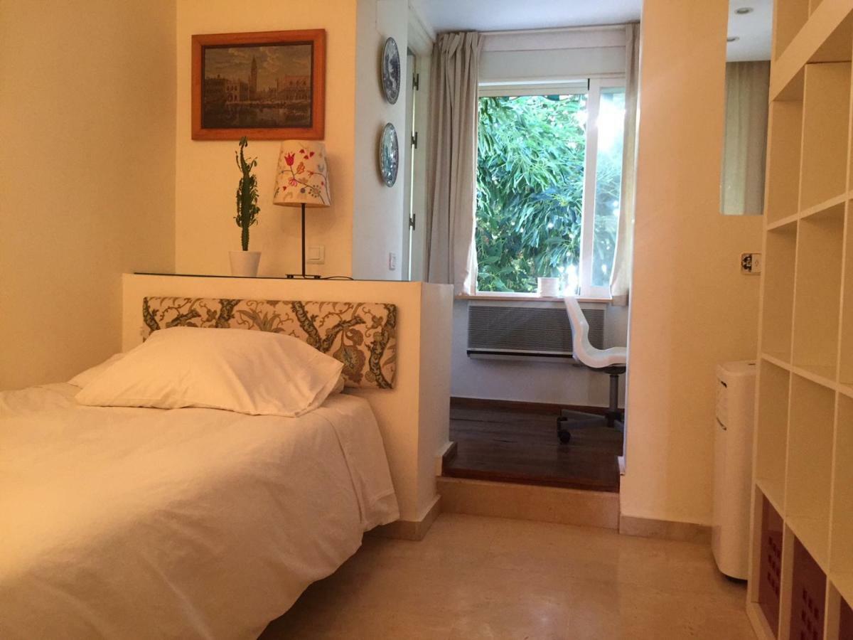Apartamento La Carihuela - Urb. Eurosol Leilighet Torremolinos Eksteriør bilde